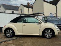 VOLKSWAGEN BEETLE