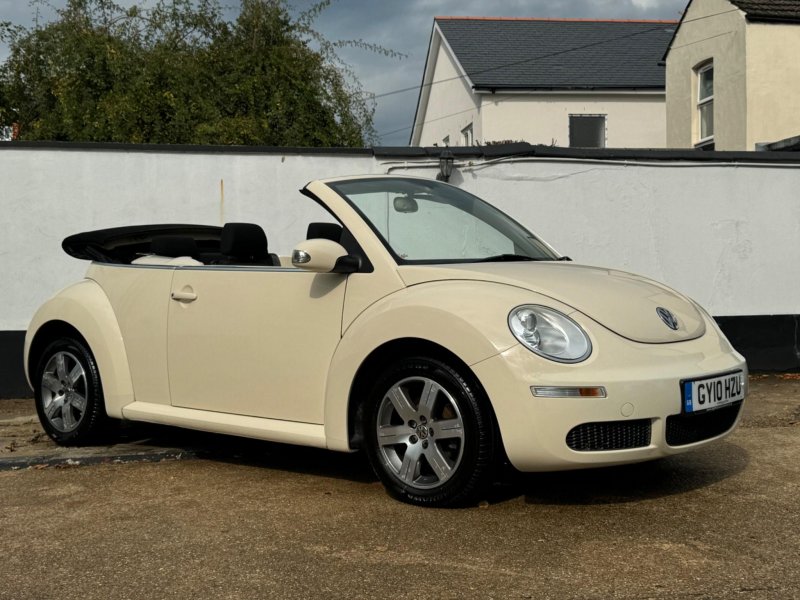 VOLKSWAGEN BEETLE
