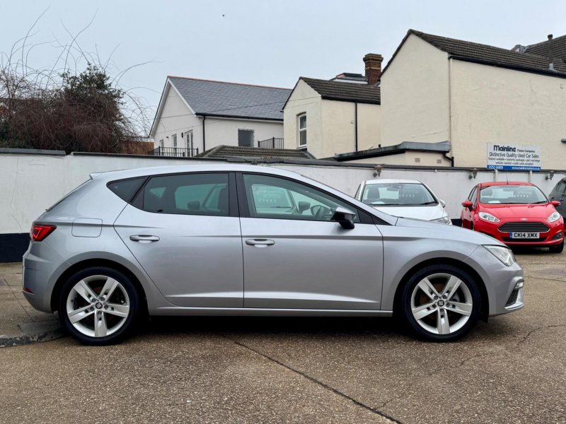 SEAT LEON