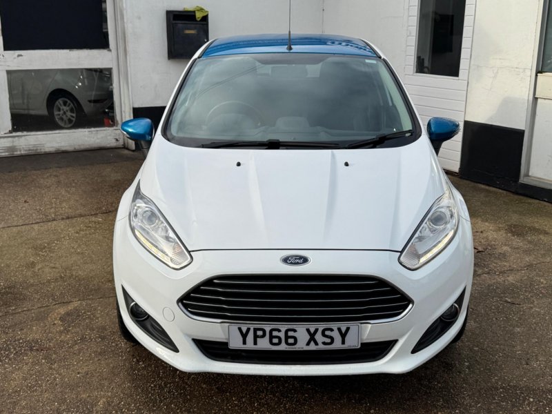 FORD FIESTA