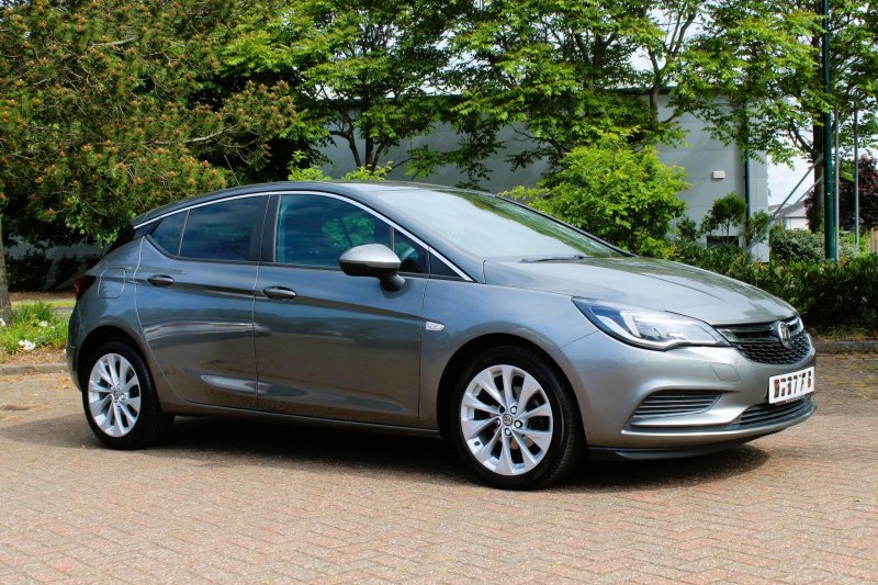 VAUXHALL ASTRA