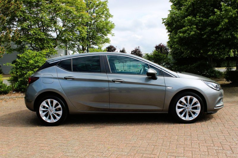 VAUXHALL ASTRA
