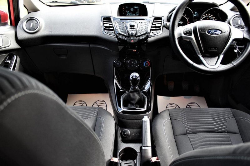 FORD FIESTA