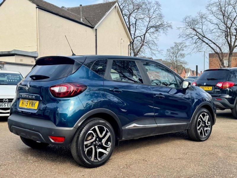 RENAULT CAPTUR