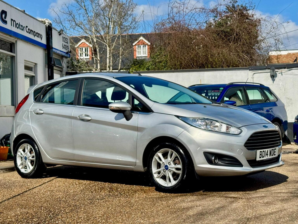 SOLD - Used FORD FIESTA 2014 Silver in Farnborough, Hampshire